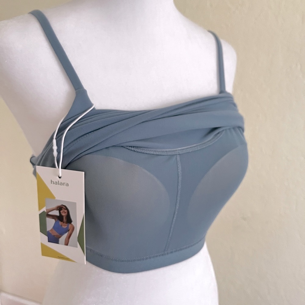 NWT Blue M tank top with built in bra - Picture 3 of 9